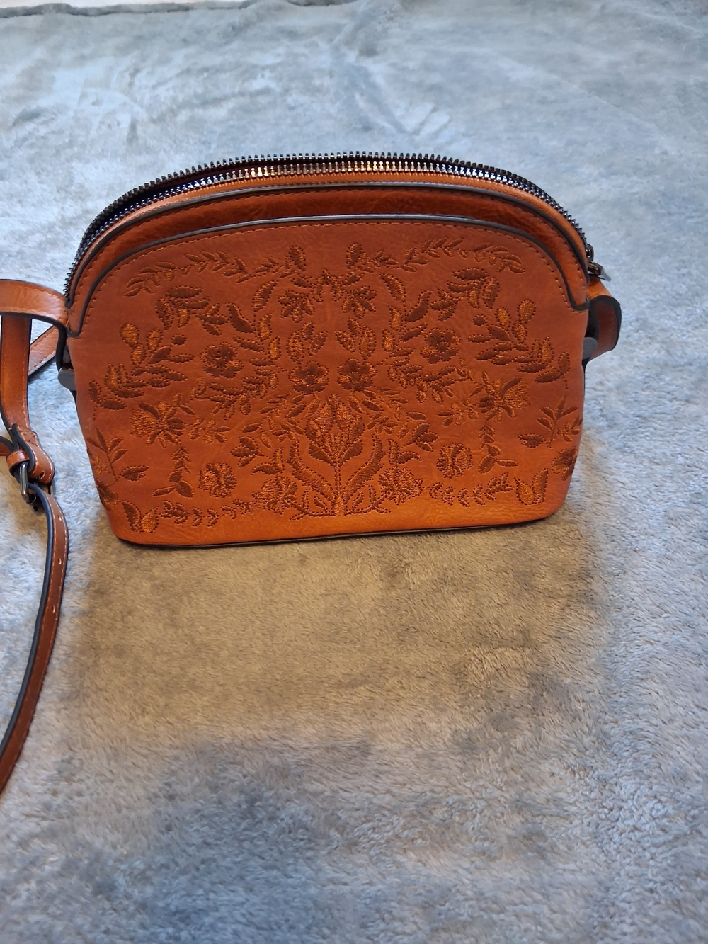 Sam And Hadley Embroidered Floral Crossbody Bag in Cognac Brown